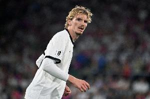 9000万新援坐牢沃尔特马德出战1小时16触球9丢球，8对抗2成功