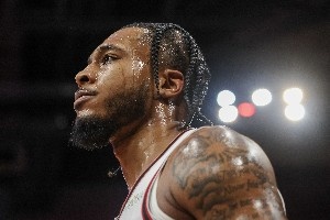 各队秘武库：鸭王黑迪克 庄神白魔 冬兵小手抱臂 伊森波姐来烤鸡