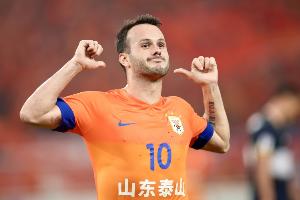 鲁媒：运作其加盟的是崔康熙经纪人团队，泰山续约瓦科再生新变数