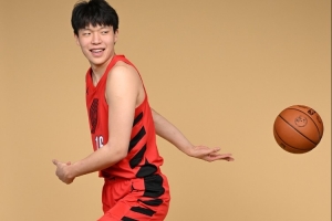 广体：杨瀚森显示了实力和价值 还需时间适应NBA的对抗强度和节奏