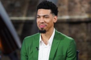 铁林认为体系功劳＞库里！科尔：库里是体系中的太阳一切都围绕他