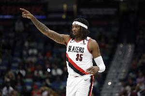 拓记：罗威已接近复出但不会出战揭幕战 塞布尔赛前决定是否出战