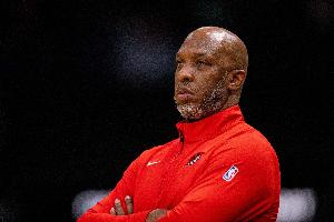 教练生涯结束了吧？比卢普斯今年4月份刚与开拓者签多年续约合同