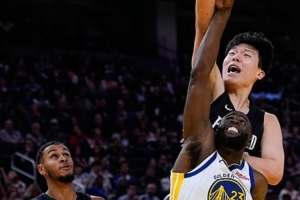 刘维伟：开拓者的小阵容始终是被动应对 想靠这套阵容赢球有难度