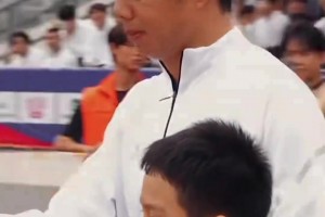 蒿俊闵现身“汉超”，欧冠球员也是踢上城市联赛了