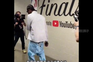 这就是顶级射手吗？？面对这么小的球洞照样拿捏——库里