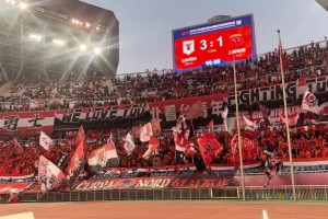 搅局成功？山东泰山3-1上海海港，泰山主场球迷玩起了人浪